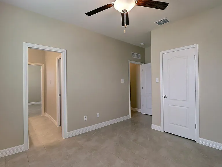 2202 Crystal Bay Dr — Photo 45