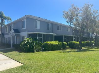 18138 Paradise Point Dr, Tampa, FL 33647