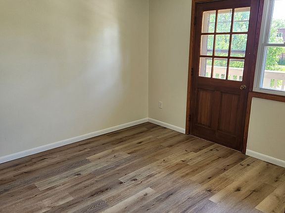 3rd image of 628 E Monroe Ave #16