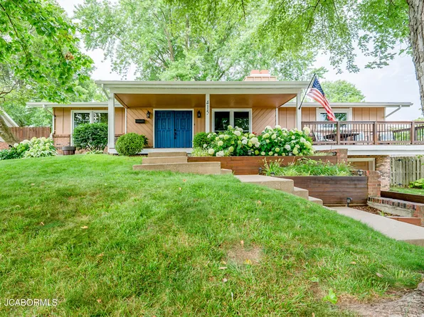 415 Crystal View Ter, Jefferson City, MO 65109