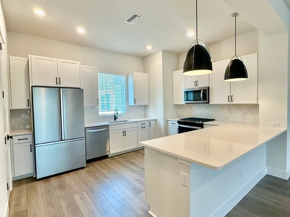 3109 4th Ter N #1, Saint Petersburg, FL 33713