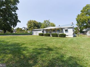 8 Luxor Ln, Hagerstown, MD 21740