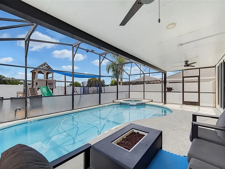 431 Vizcay Way — Photo 4