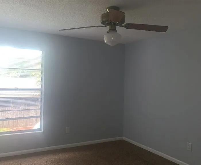 15746 Gardenside Ln — Photo 17