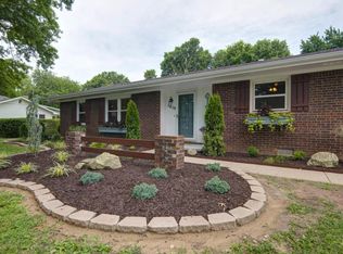 1619 E Holiday St, Springfield, MO 65804