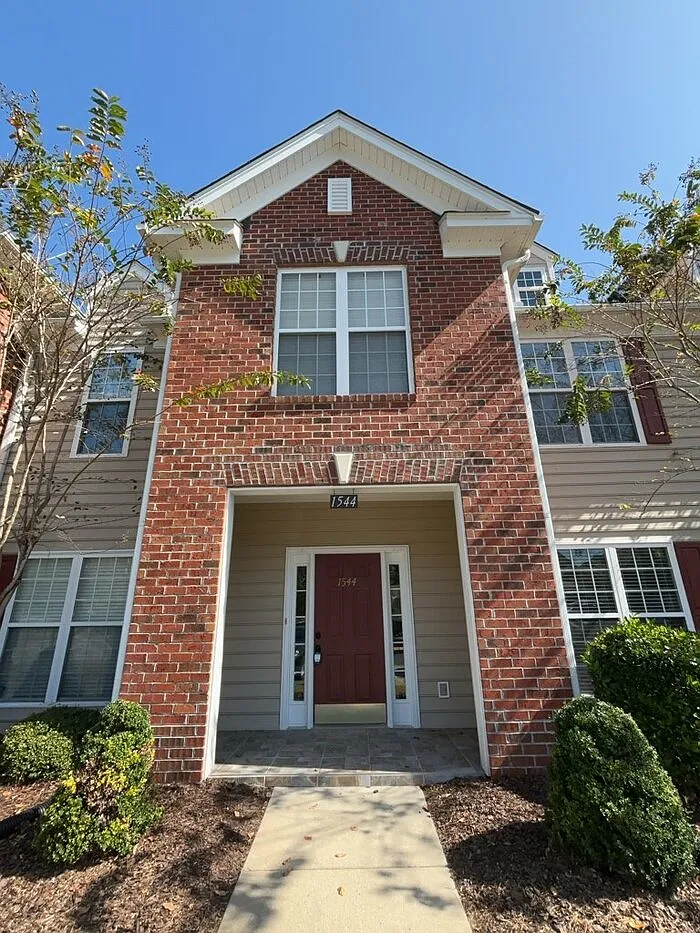 Building Photo - 1544 Oxborough Cir