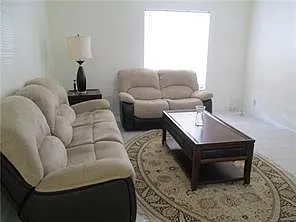 1 bed, 1.5 bath, 756 sqft, $1,500 — Photo 2
