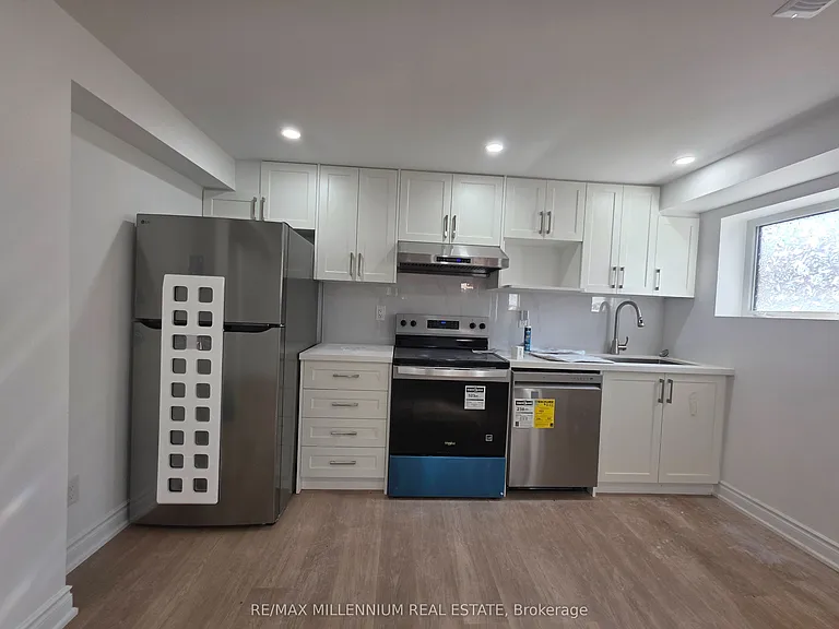 253 Easts Corners Blvd #LOWER LEVEL — Photo 7