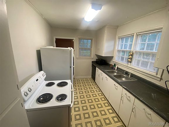 5th image of 2076 Midway St