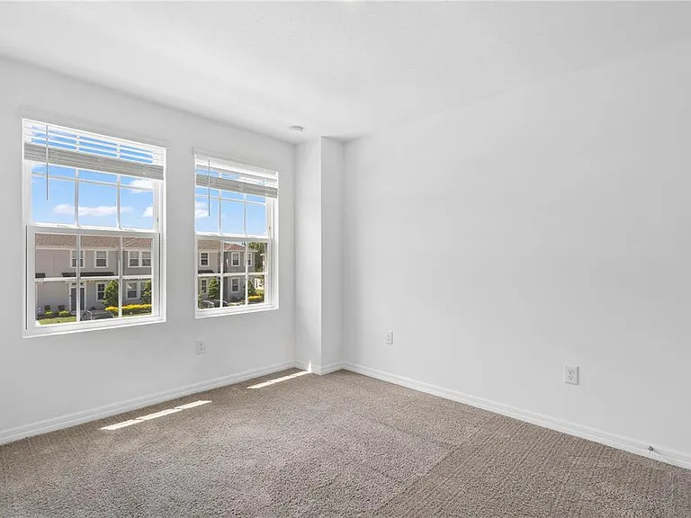 6256 Fairmont Ln — Photo 13