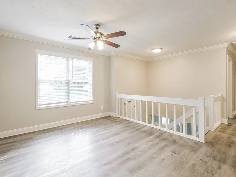 140 Birch Rill Dr — Photo 5