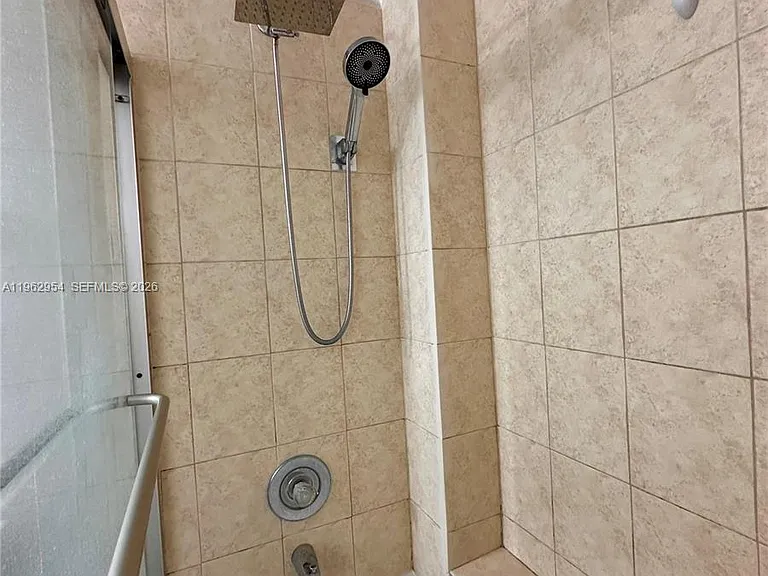 8235 Lake Dr #204 — Photo 16