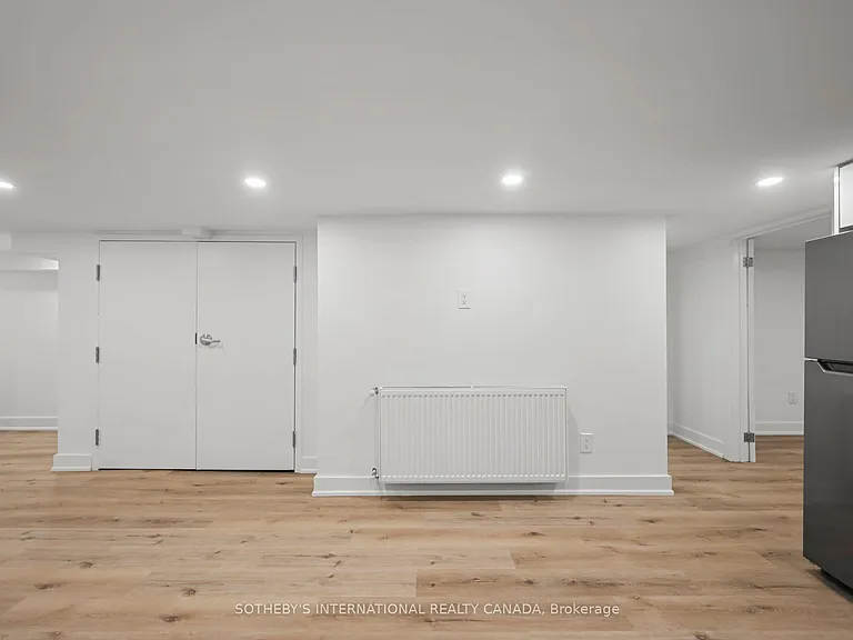 28 Strathgowan Ave #BSMNT — Photo 31