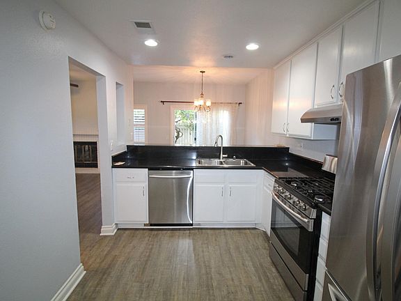 5th image of 2420 Mohican Ln