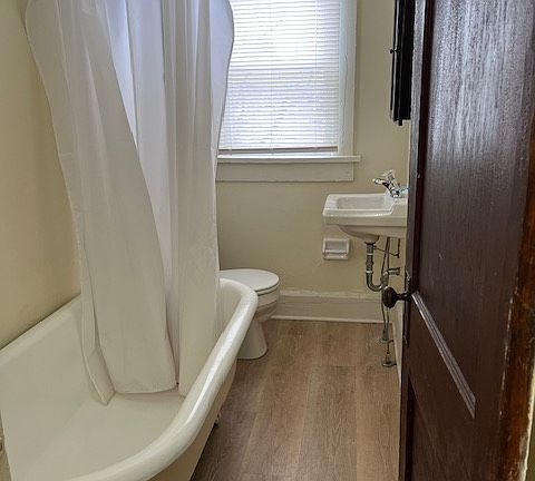5th image of 94 Wilber Ave #94