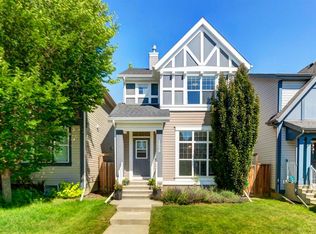 1058 SW New Brighton Park SE, Calgary, AB T2Z 0Y1