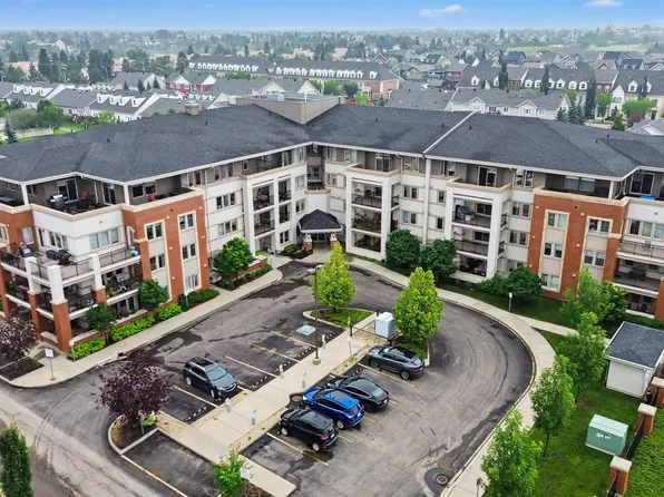 4450 McCrae Ave NW #215, Edmonton, AB T5E 6S4