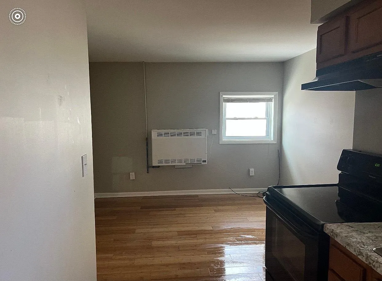 1 bed, $1,200 — Photo 3