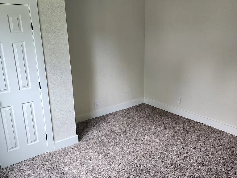 609 Main St #1 — Photo 15