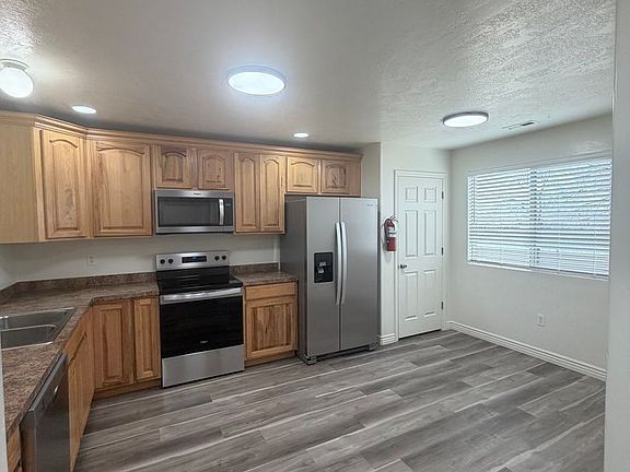 5th image of 546 N 1380 W #1
