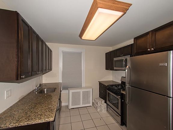 3rd image of 8 N Perkins Ave #2