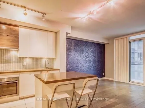 59 Annie Craig Dr, Toronto, ON