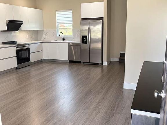 3rd image of 6702 Metro Blvd #17