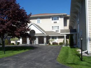 4500 Lakeshore Rd APT 11, Fort Gratiot, MI 48059