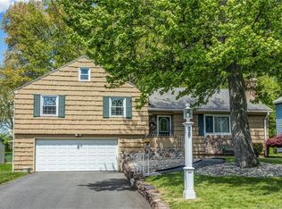 98 Brookside Rd, Newington, CT 06111
