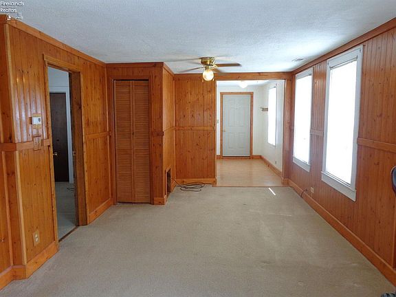 4th image of 3605 Paxton Ave