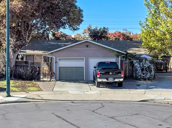 875-877 Altamont Ct, Sunnyvale, CA 94085