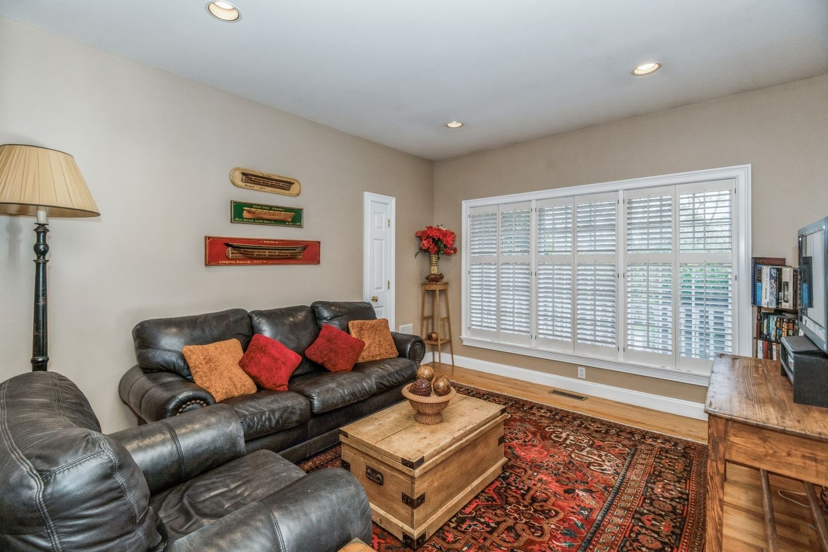  Downstairs Room With Pull Out Queen Sofa 