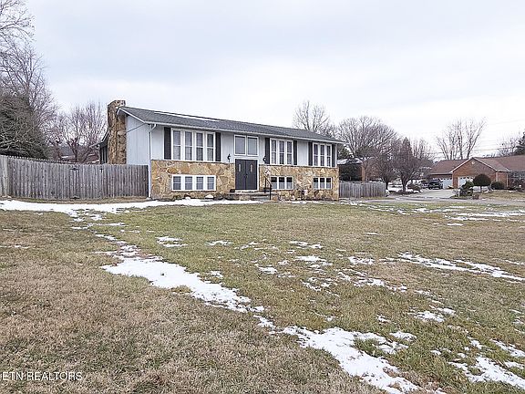 3rd image of 7315 Cornwall Rd