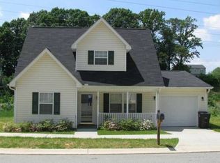 3388 Tinley Park Dr, Winston Salem, NC 27107