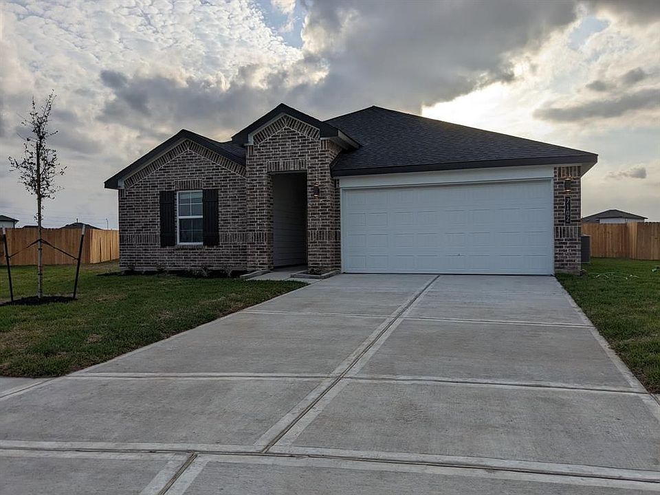 1st image of 7102 Sunset Creek Dr