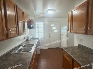 423 Lilac St, East Chicago, IN 46312
