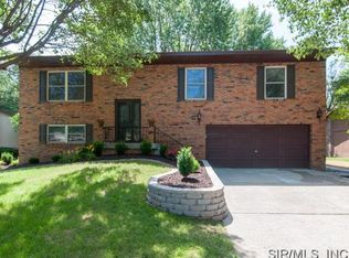 110 Northland Dr, Belleville, IL 62221