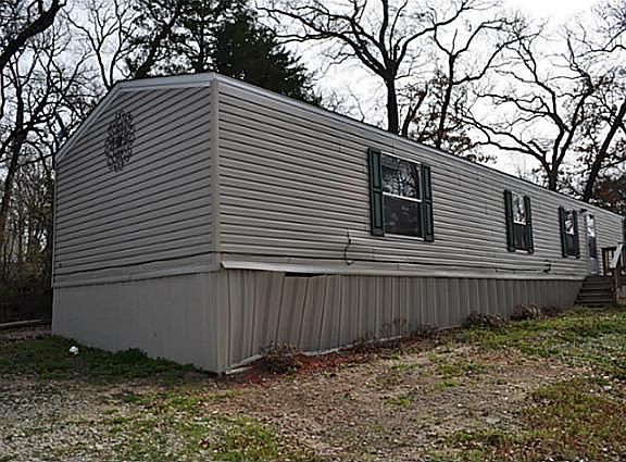 2nd image of 721 Oak Crst
