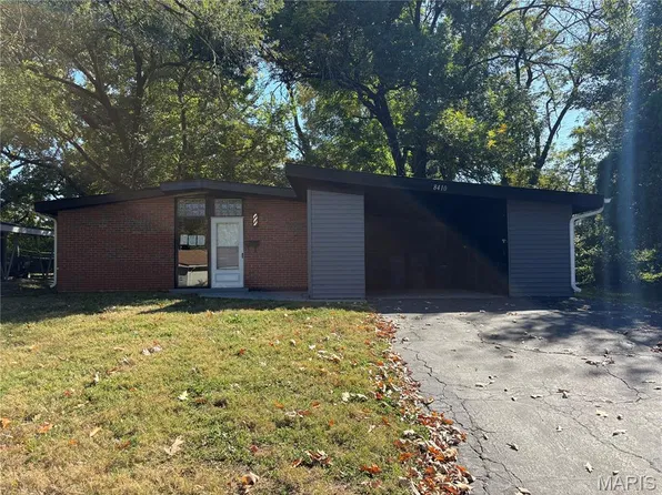 8410 Bayberry Dr, Saint Louis, MO 63134