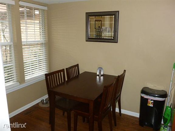 203-green-knoll-dining_7999998918_o