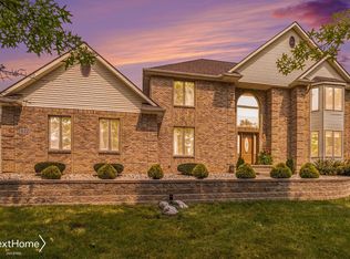 622 Charing Cross Dr, Grand Blanc, MI