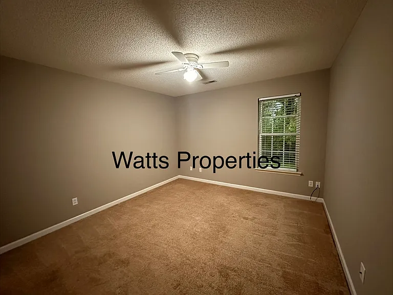 82 Briar Cir #82 — Photo 12