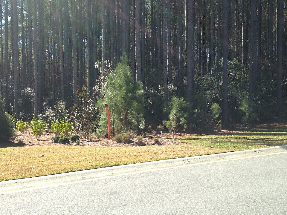 2nd image of 33 Driftwood Ct W