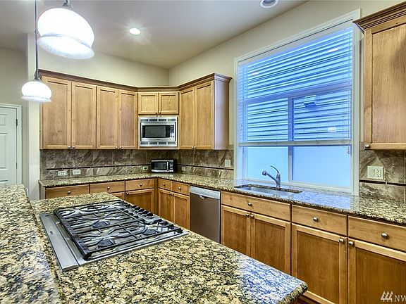 5th image of 1455 26th Ave NE