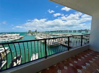 555 NE 15th St APT 420, Miami, FL 33132