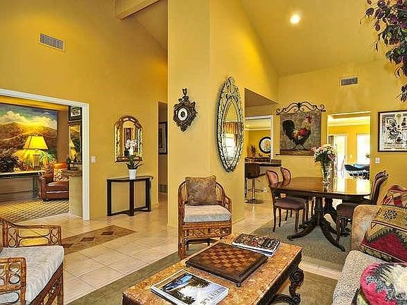 2nd image of 2073 Laurelwood Dr