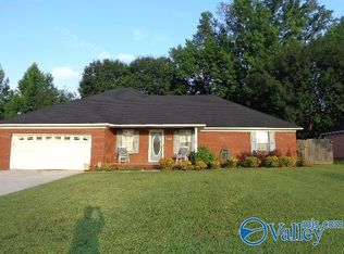 2003 Glenwood Dr SW, Hartselle, AL 35640