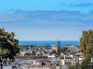 703 1/2 Poinsettia Ave, Corona Del Mar, CA 92625