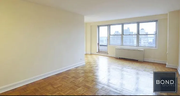 Rented by Bond New York | media 15