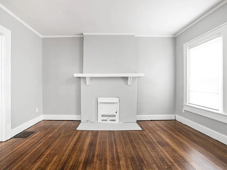 3247 N Park Ave — Photo 5